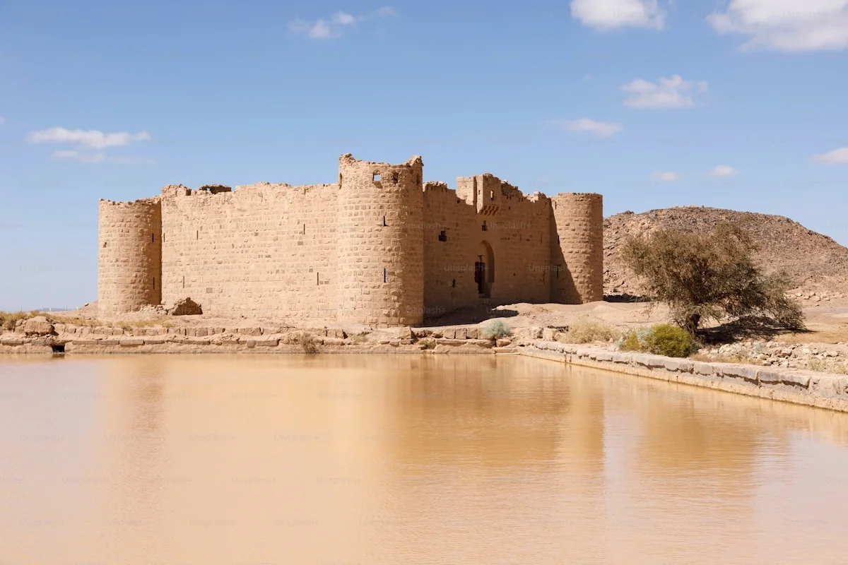 القاعدة العسكرية