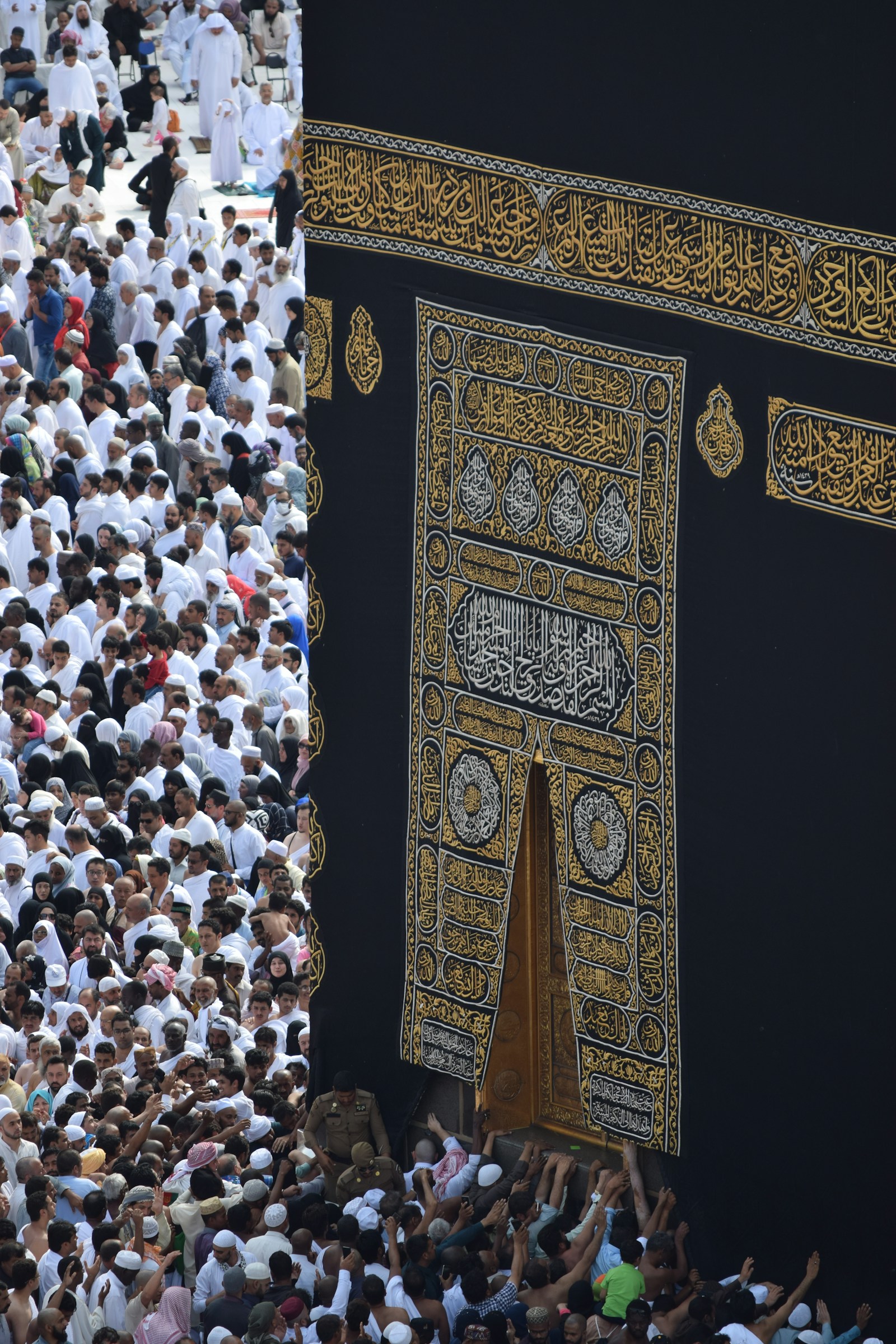 القيادة